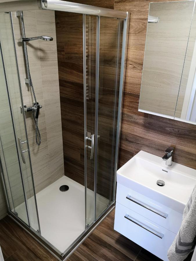 U Kralika, Apartman E, 50M Od Lanovky A Bobove Drahy, Parkovani Zdarma Dolní Morava Eksteriør billede