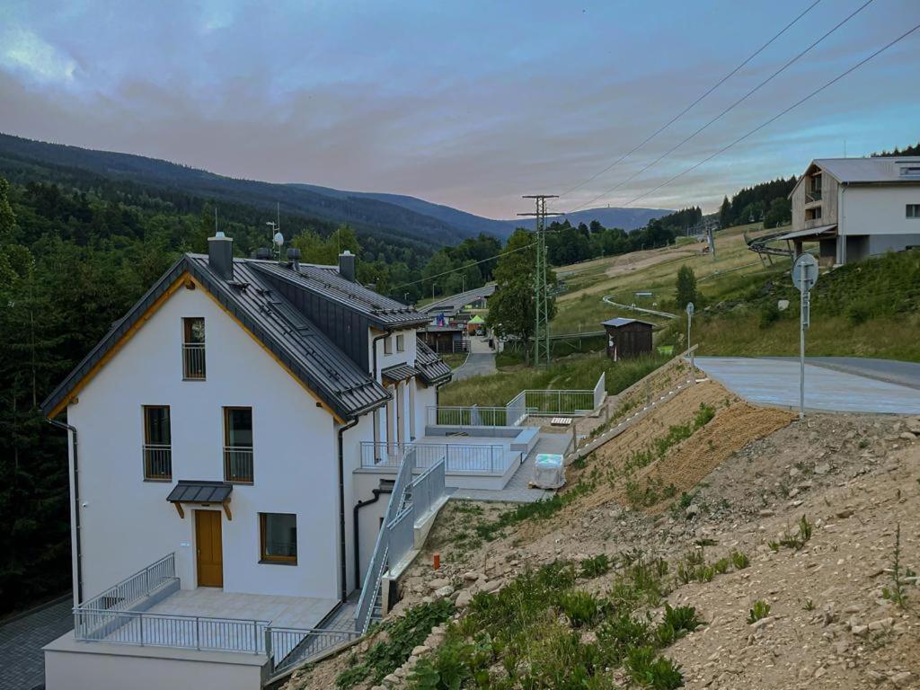 U Kralika, Apartman E, 50M Od Lanovky A Bobove Drahy, Parkovani Zdarma Dolní Morava Eksteriør billede