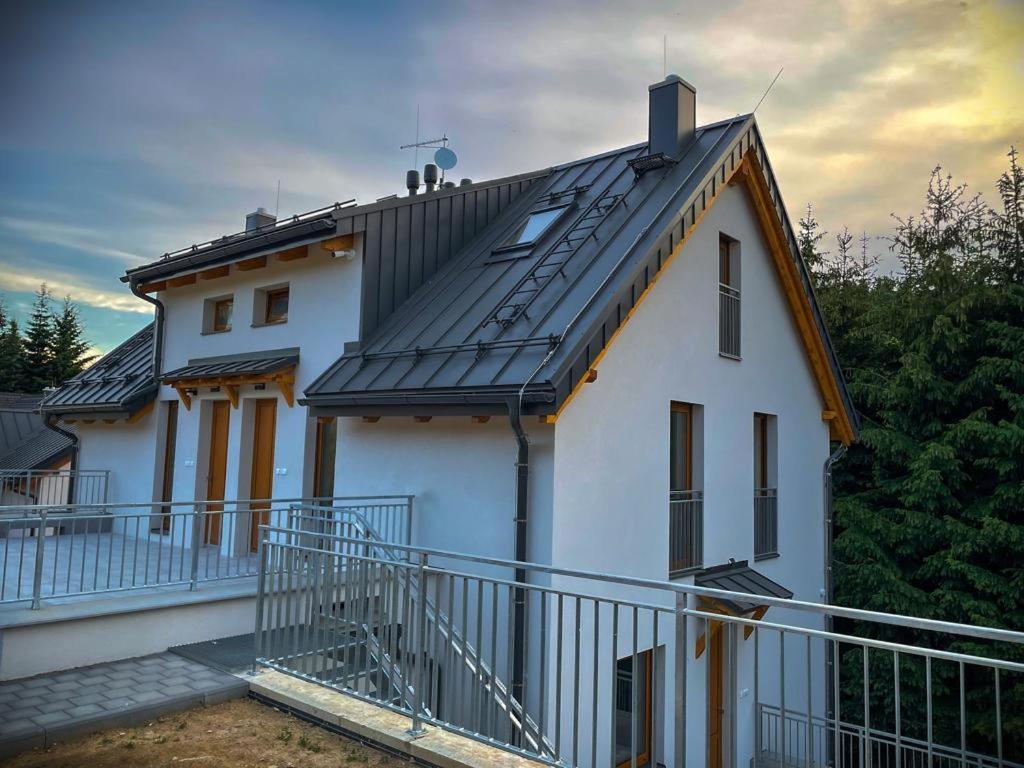 U Kralika, Apartman E, 50M Od Lanovky A Bobove Drahy, Parkovani Zdarma Dolní Morava Eksteriør billede