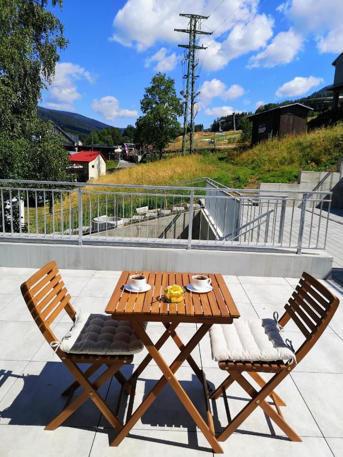 U Kralika, Apartman E, 50M Od Lanovky A Bobove Drahy, Parkovani Zdarma Dolní Morava Eksteriør billede